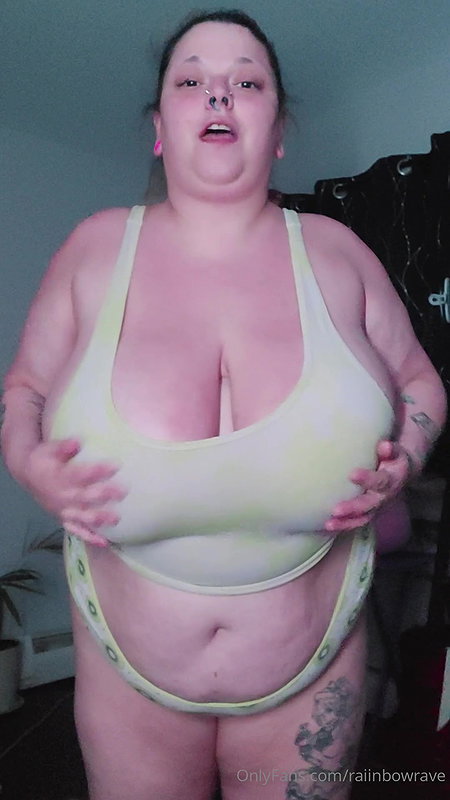 BBW Fucks Pierced Cunt With K9 Dildo_aac4b0b0