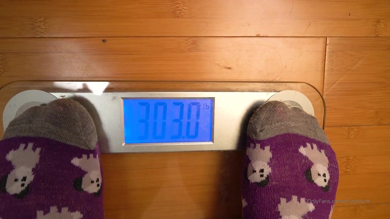 BBW gives a slow teasing lubed big boobied handjob Male POV handjob and cumshot_9e3e59eb