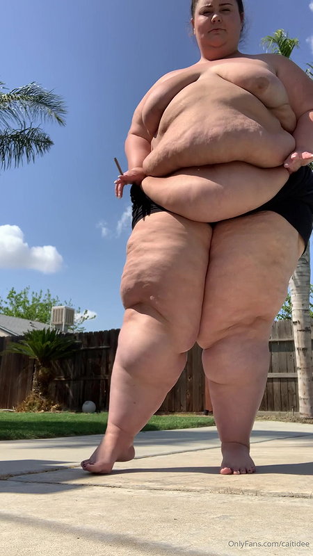 BBW Laura Takes Cock Up Her Beautiful Ass_1e9a1b38