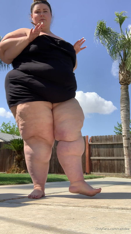 BBW Laura Takes Cock Up Her Beautiful Ass_1e9a1b38