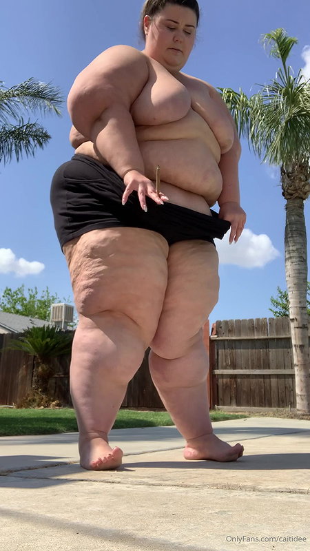 BBW Laura Takes Cock Up Her Beautiful Ass_1e9a1b38