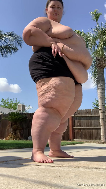 BBW Laura Takes Cock Up Her Beautiful Ass_1e9a1b38