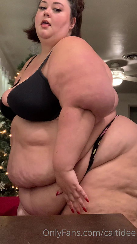 BBW Lexie love caught playing with her pussy by Uber Driver_ad113767