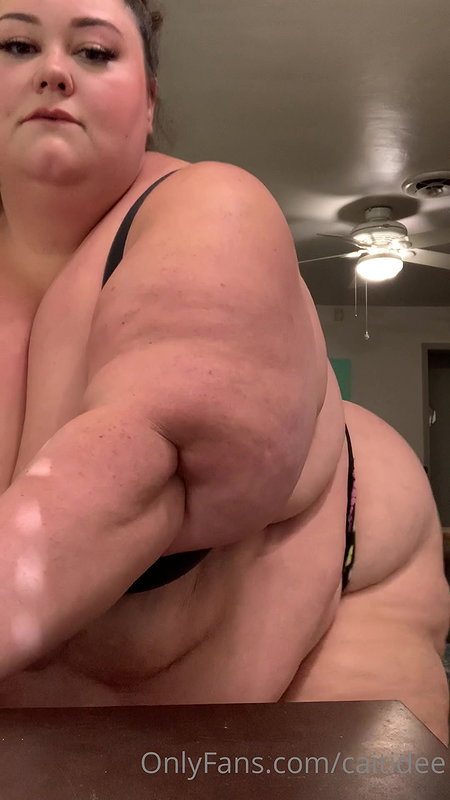BBW Lexie love caught playing with her pussy by Uber Driver_ad113767