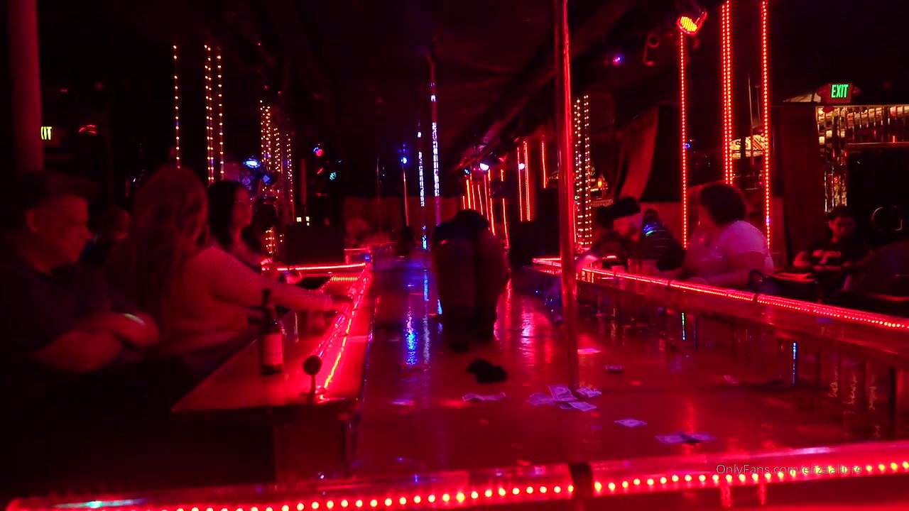 BBW MILF Using my new Clit Sucking Rose Vibrator_2b911ffb