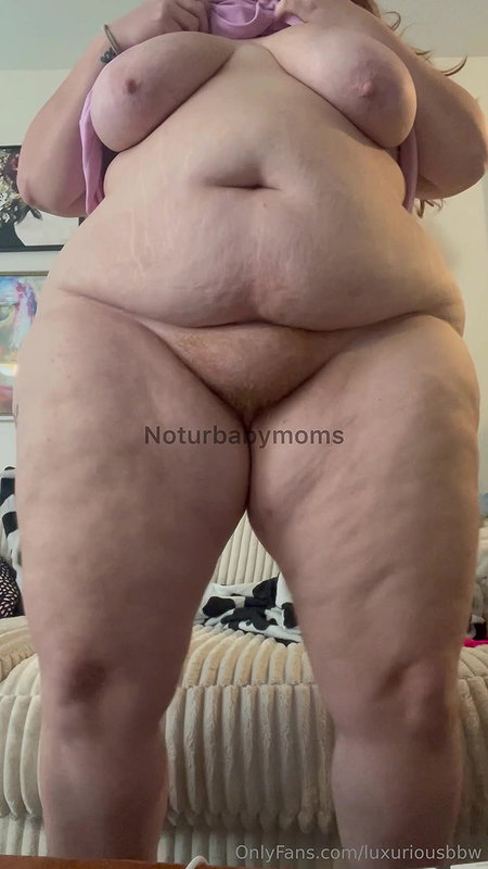 BBW Miss LingLing Pleasures Grandpa Using Her Plump Pussy and Big Tits_a69708bc