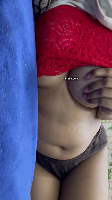 Can Anyone Manage My Horny Mood.