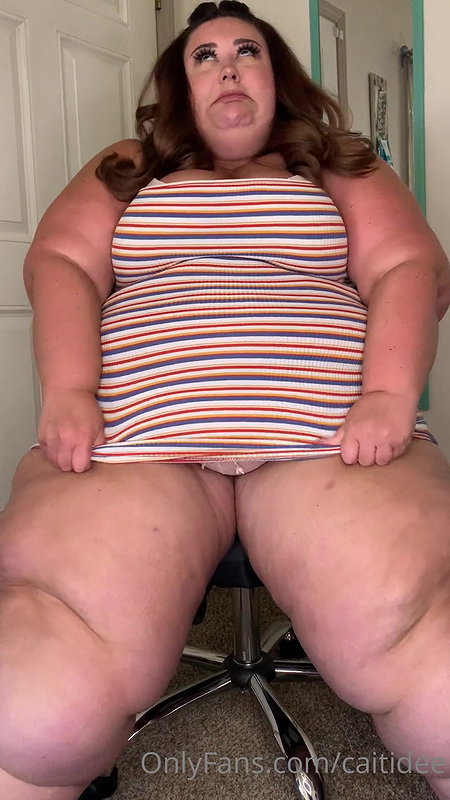 BBW playing with tits clit and ass in sexy lingerie_3cb00aee