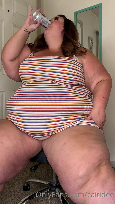 BBW playing with tits clit and ass in sexy lingerie_3cb00aee
