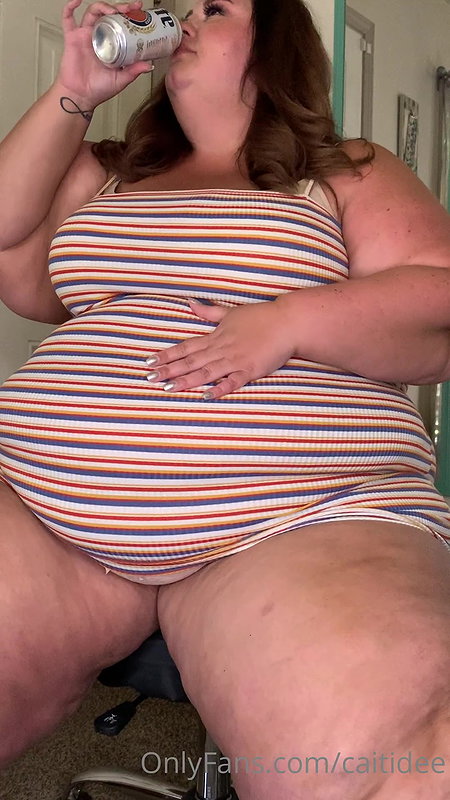 BBW playing with tits clit and ass in sexy lingerie_3cb00aee