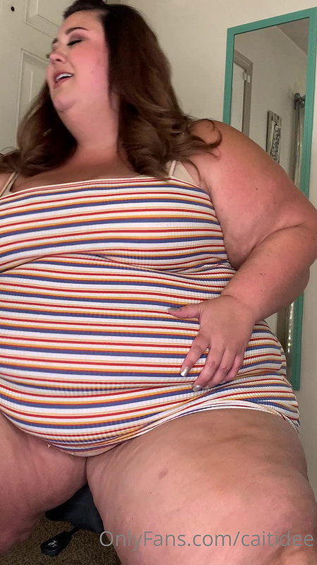 BBW playing with tits clit and ass in sexy lingerie_3cb00aee