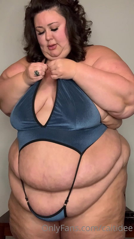 BBW pussy needing hard wet pounding. ADD MY OF for more Lilithvess69_27416350