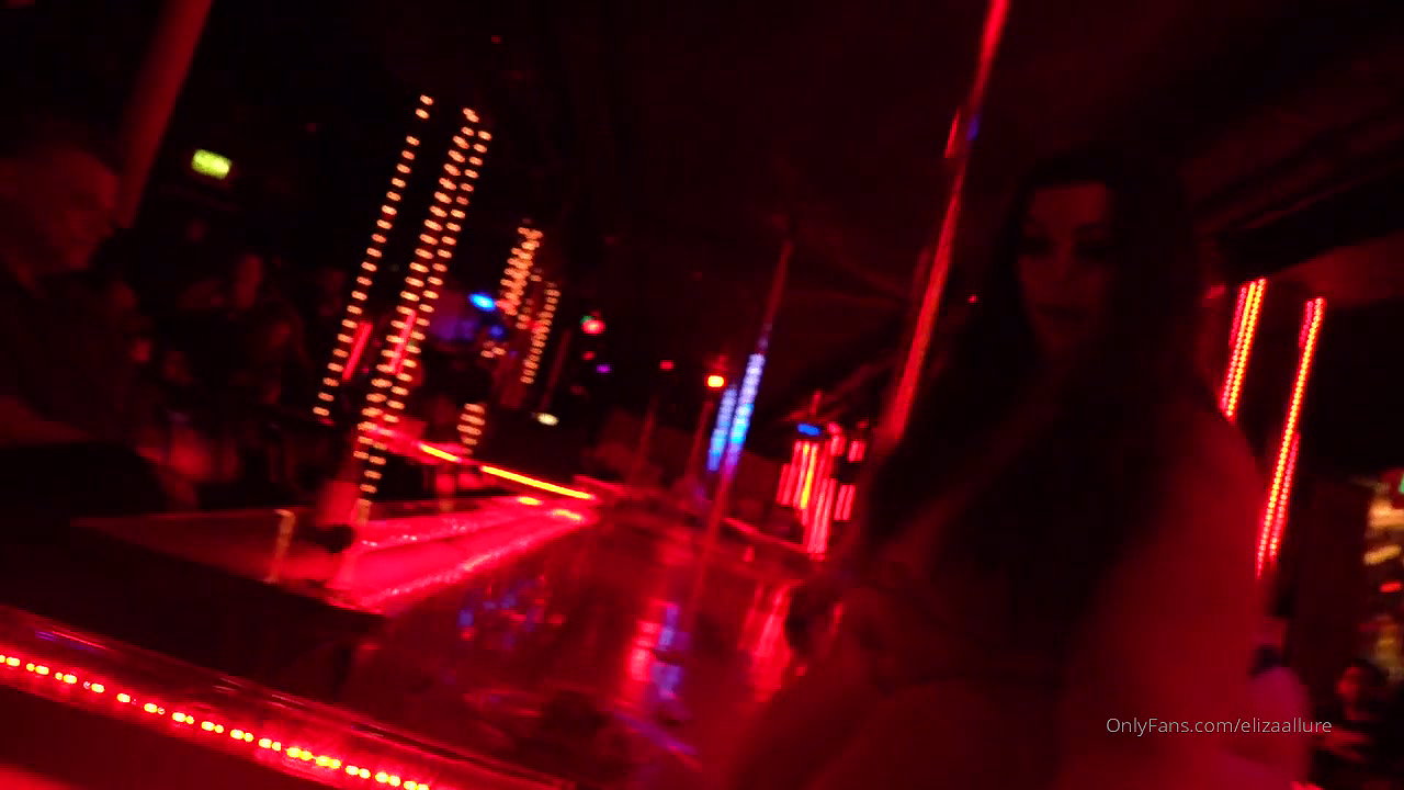 BBW shakes fat tits_13e85217