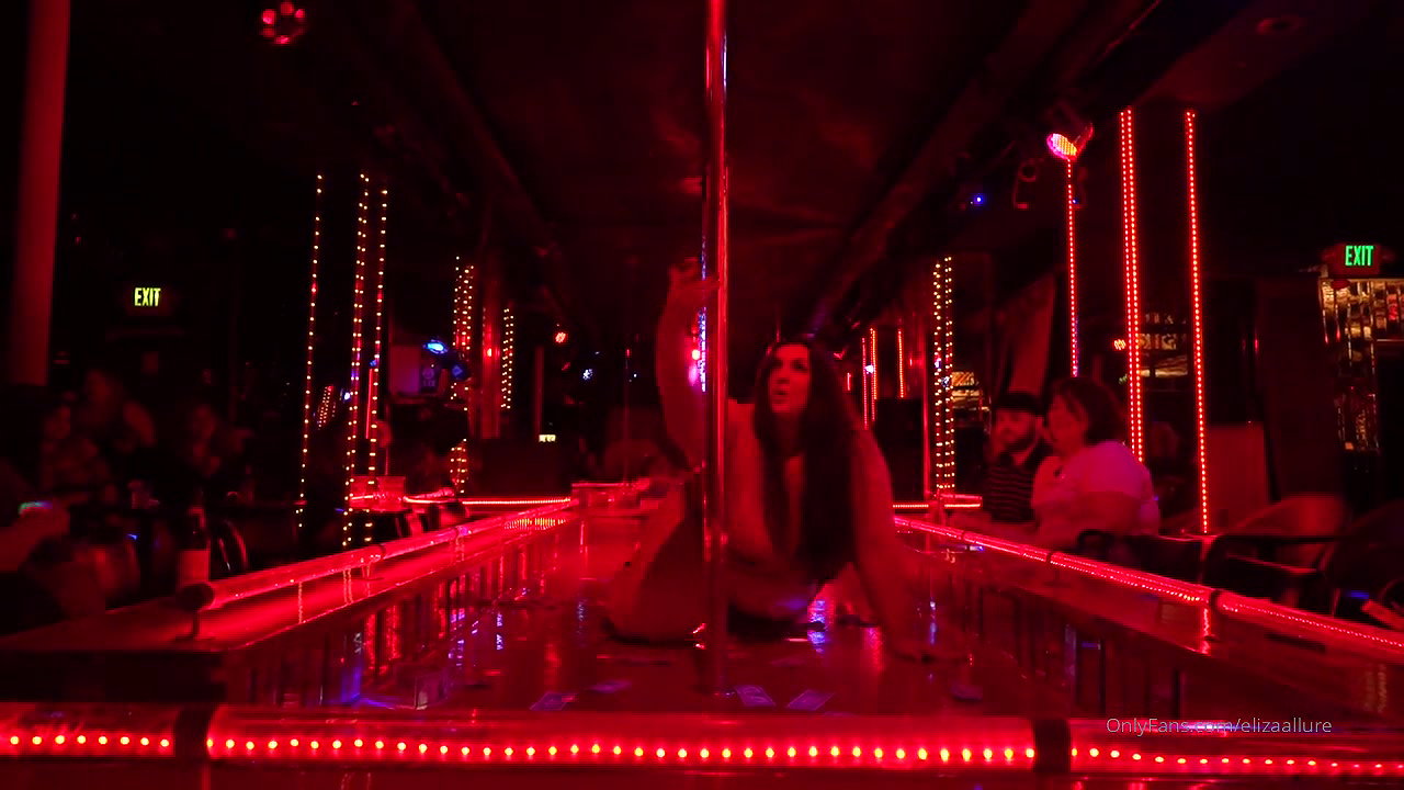 BBW shakes fat tits_13e85217