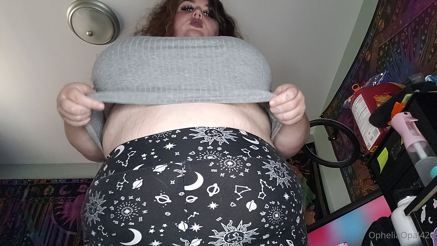 BBW showering and rubbing huge tits_a66c7575