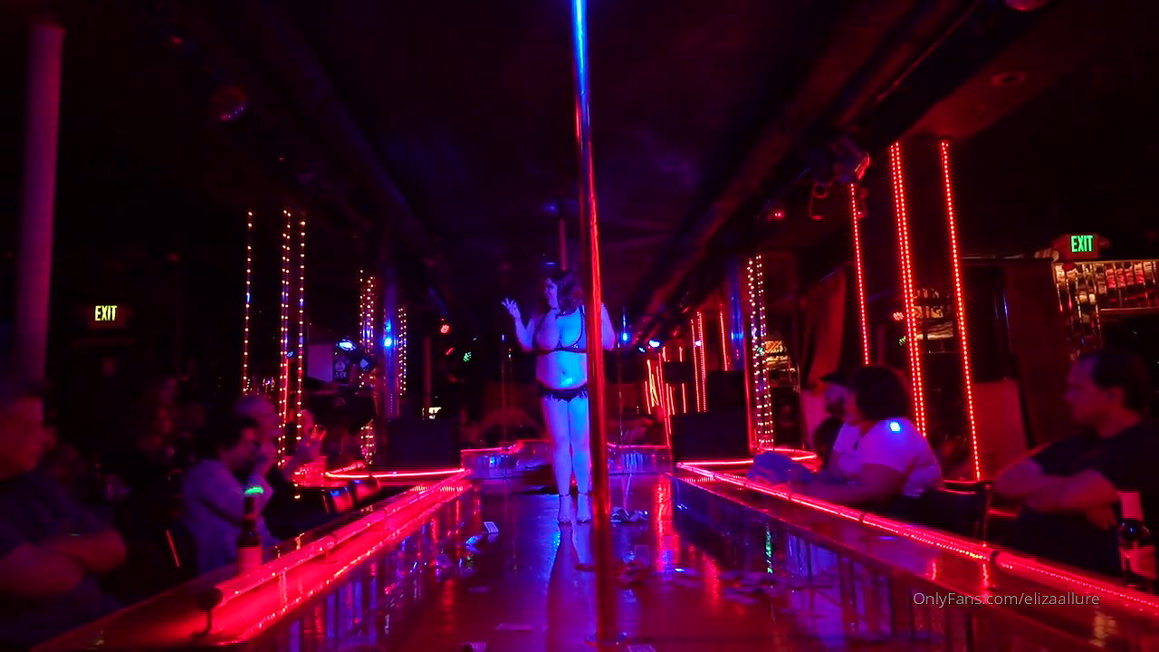 BBW stepmom MILF fucks her dildo_6839b81c