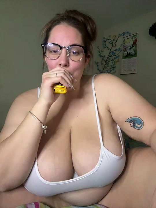 BBW sucking a good dick. Part 1_129c9efb