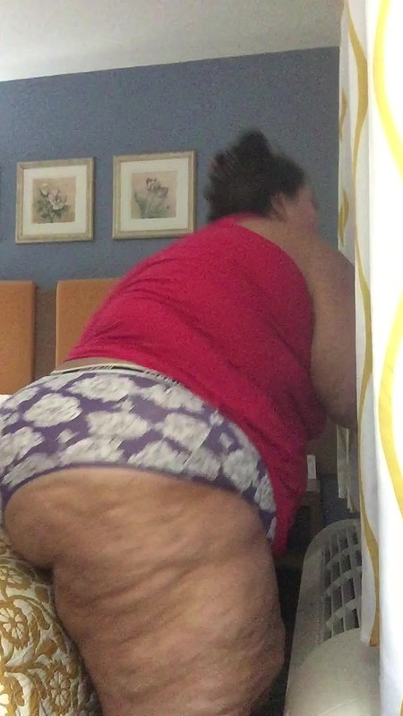 BBW Valhalla Lee Moans in Pleasure While a Stiff Cock Drills Her Pussy_a70fb249