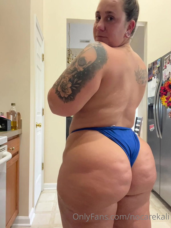 Black BBW doctor peggs his white patient ass with a big strapon_a24707e2