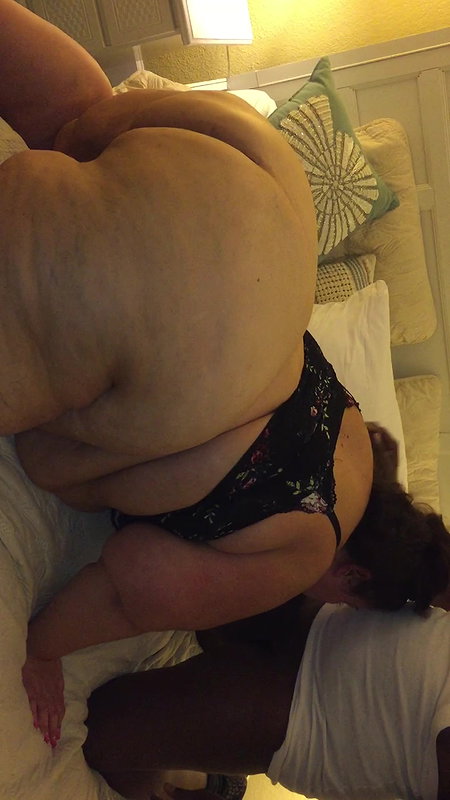 Brunette BBW Leila Lewis Toy Fucked by The Perverted Masseur_8b6fe63f