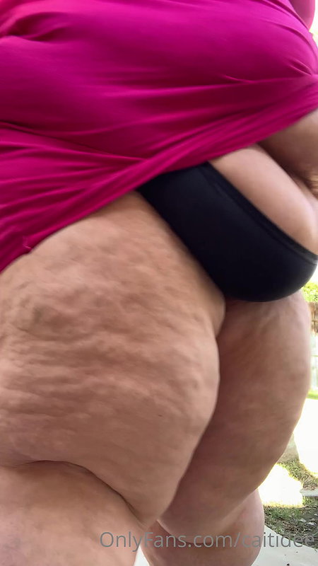 Busty BBW Pornstar Jayden Hart Shows Off Her Amazing Body_d2efcdc8