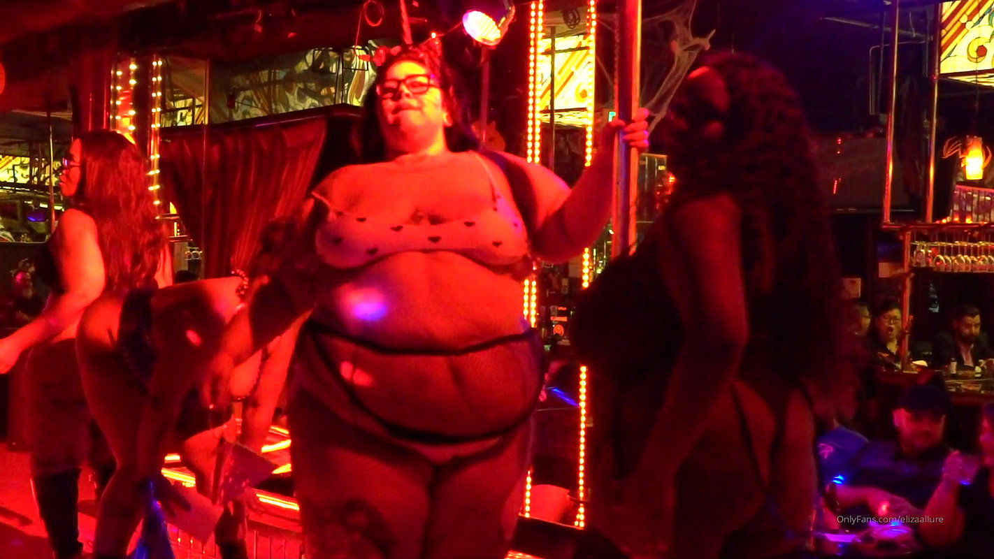 Chubby Sugar BBW Sits Her Hefty Fat Ass on a Hard Cock_ba5cded5