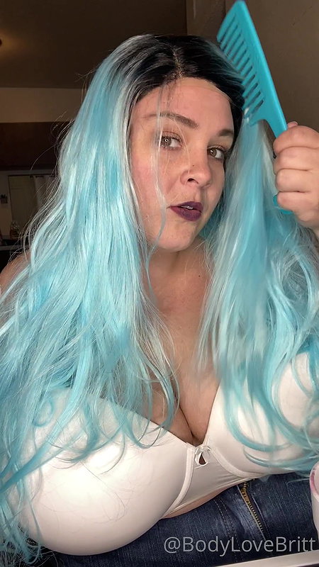 Colossal BBW Erin Green Shoves a Dildo Up Her Fat Pussy_79fd7f83