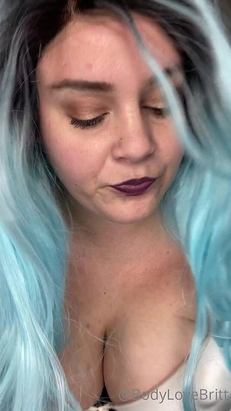 Colossal BBW Erin Green Shoves a Dildo Up Her Fat Pussy_79fd7f83