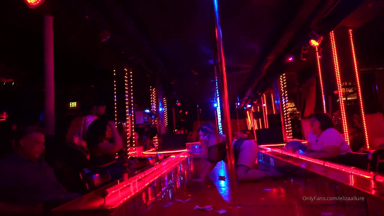 ebony BBW loves your cock in her mouth pussy_e94636f9