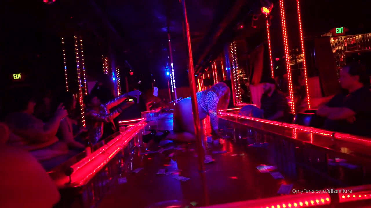 ebony BBW loves your cock in her mouth pussy_e94636f9