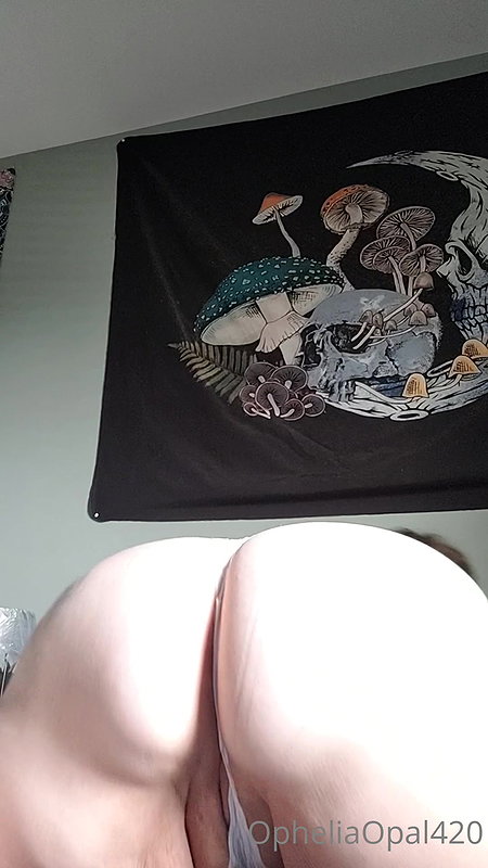 Ebony BBW play with her pussy_9bbf4aef