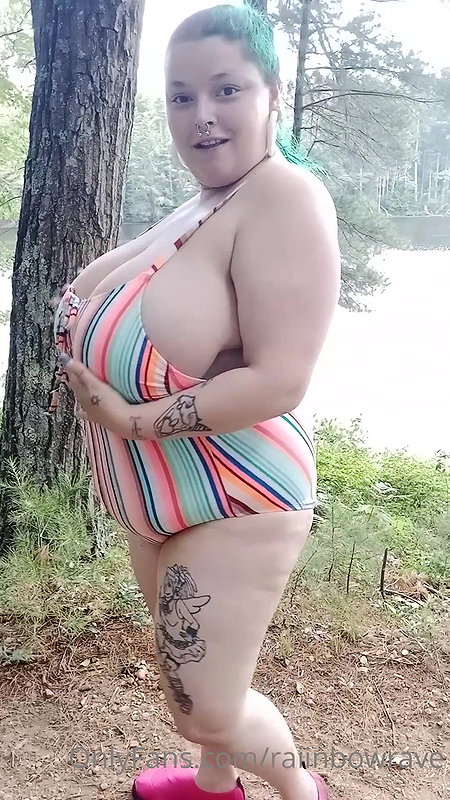 Euro BBW gilf Dita gets turned on in kitchen_cbd4b034