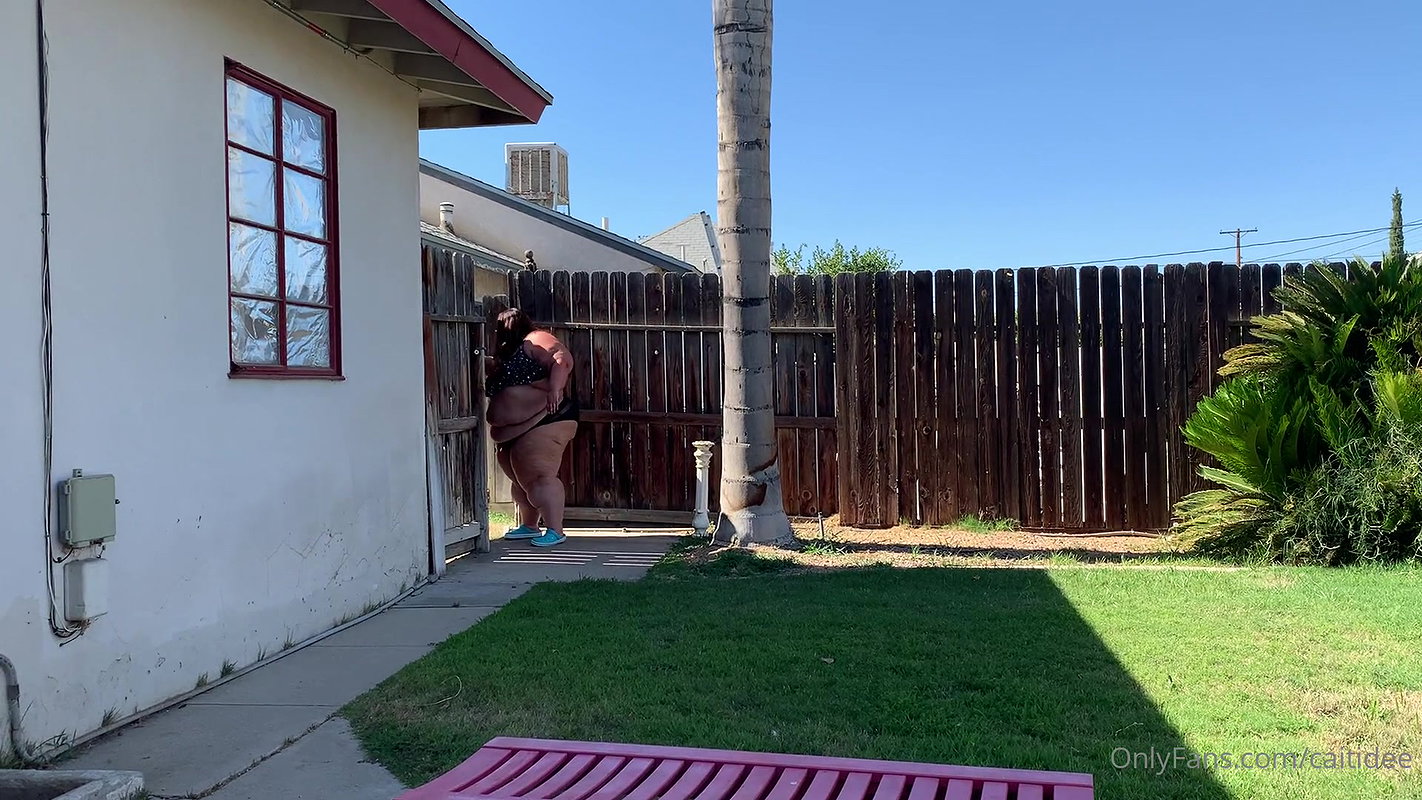 FuckFatties – BBW Ebony In Fishnets Fucks A BBC At Home_f75cbd1f