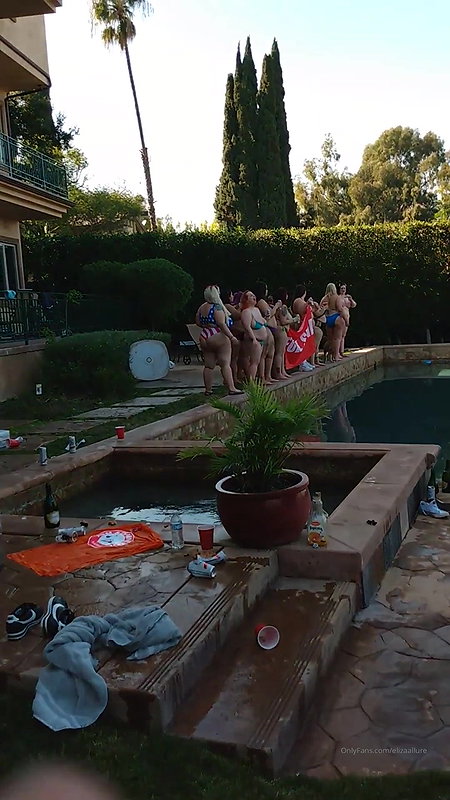 Fucking pregnant BBW in my crocs_519e674e