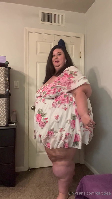 Lingerie advent calendar day 2 Merry Xmas from your favorite BBW_ec3b09da