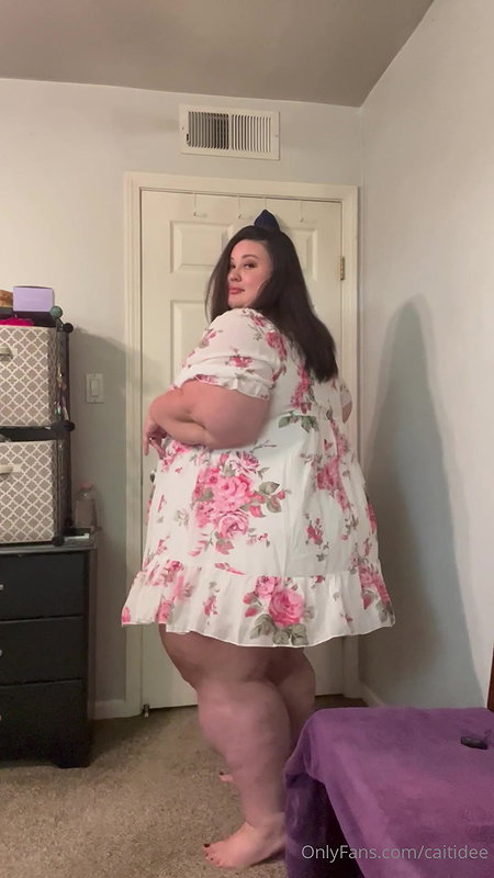 Lingerie advent calendar day 2 Merry Xmas from your favorite BBW_ec3b09da