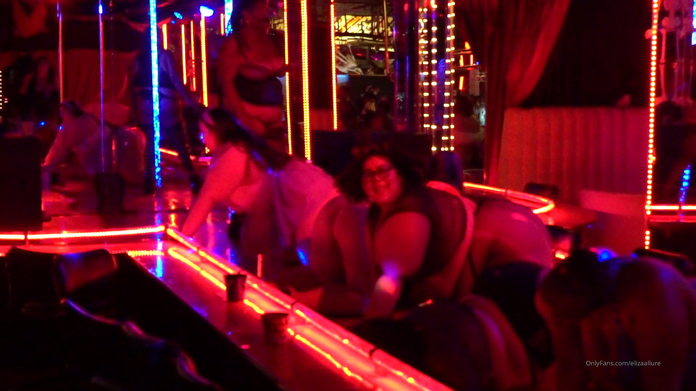 Lotion on Big Sexy BBW Ass After Spanking_ef80df40