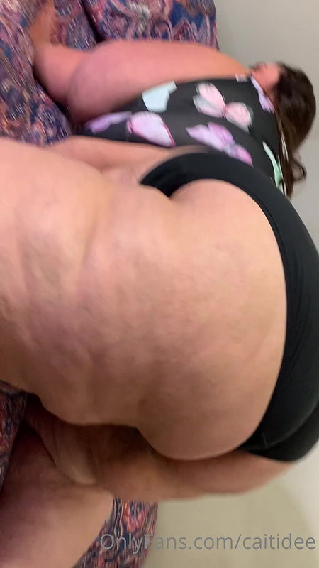 Luscious BBW gettind stuffed with black dick_8eb5fa01