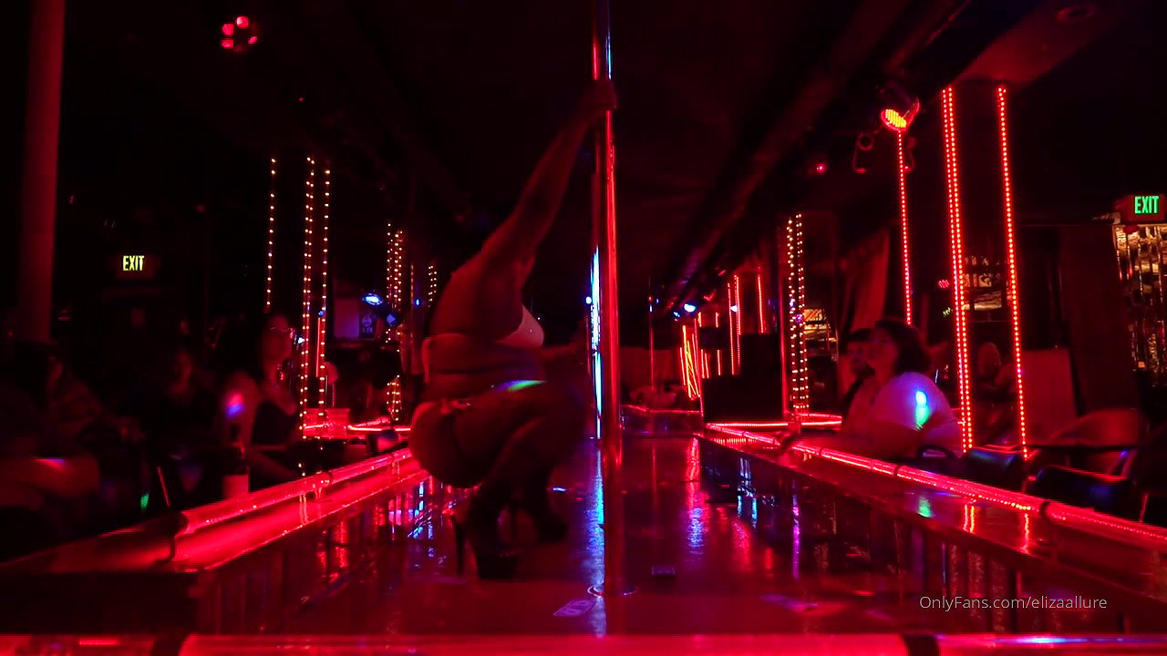 phat chocolate sbbw lady v fucked by bbc redzilla and skinny jose burns p2_797d47a0