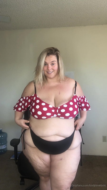 pregnant busty bbw twerking for the first time_67a18c20