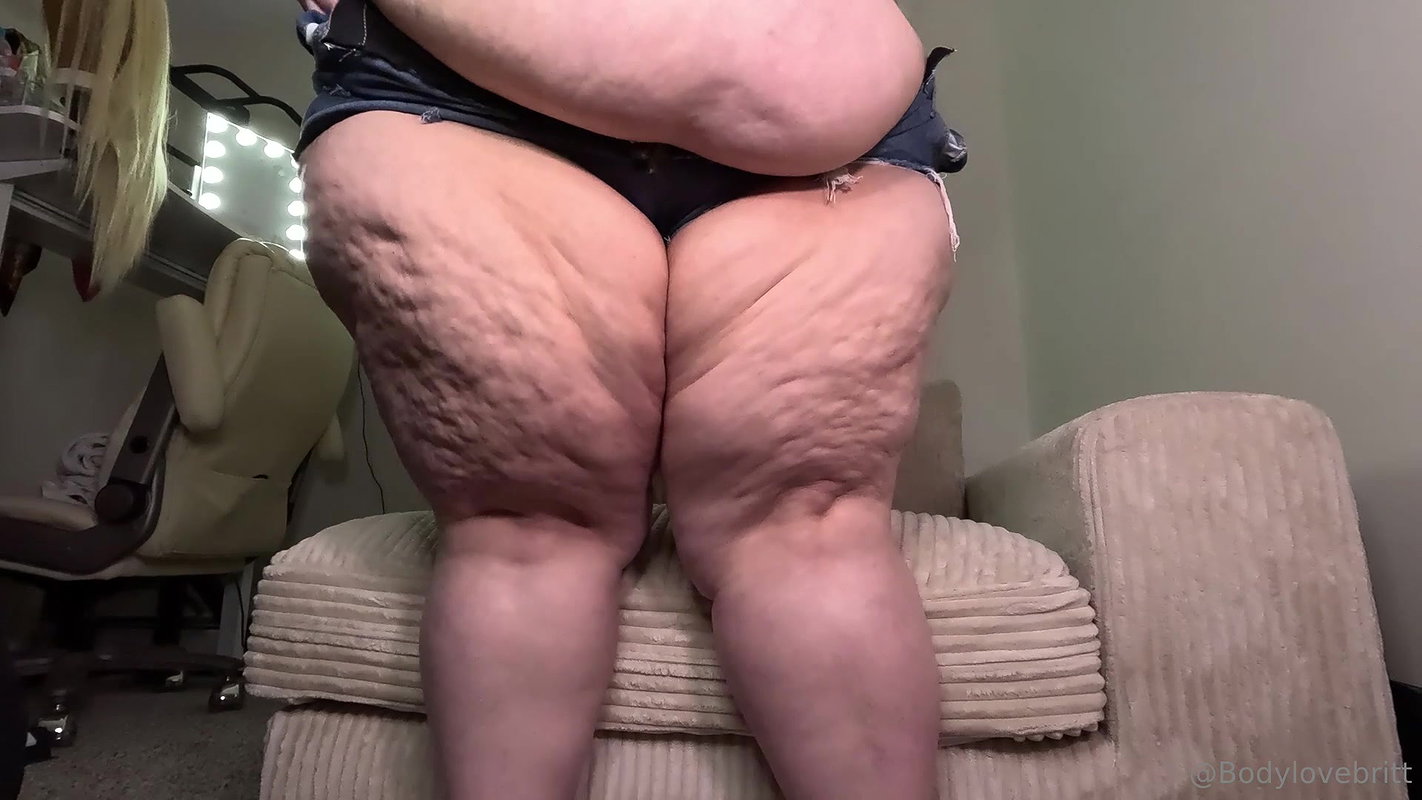 SSBBW DAISY BACK AT IT_f3b8fa2b
