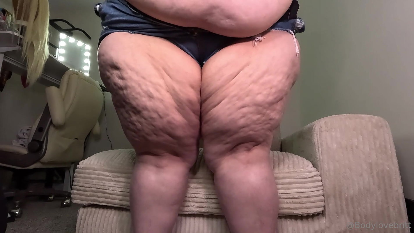 SSBBW DAISY BACK AT IT_f3b8fa2b