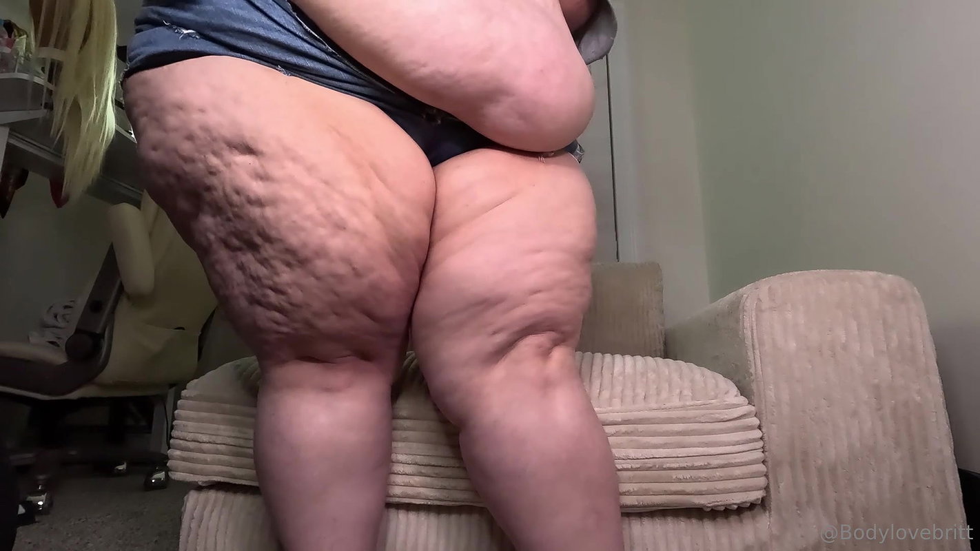 SSBBW DAISY BACK AT IT_f3b8fa2b