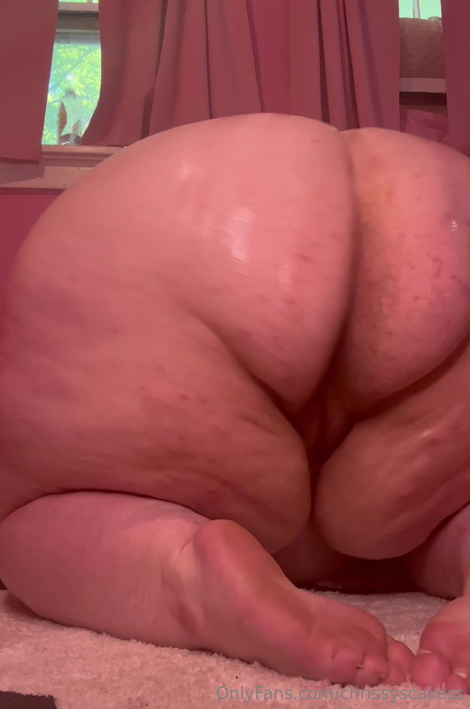 ssbbw mom with huge tits_7cc6b6cd