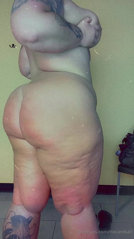 Super tight panties on bbw coworker_6fc5989b