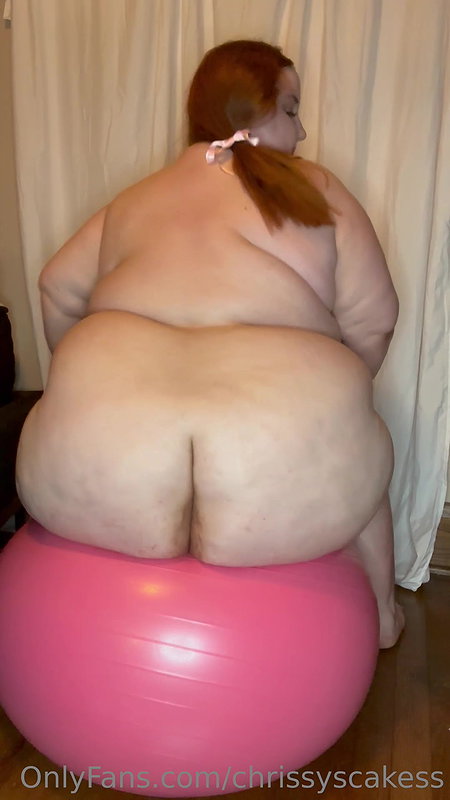 Thick BBW lesbos Kelly Staxxx and Sheridan Love passionately eat ass and use sex toys_1a7763be