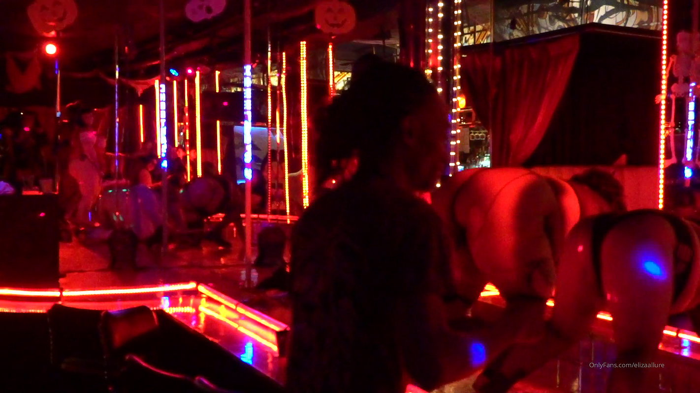 Wet BBW pussy getting fucked_66287567