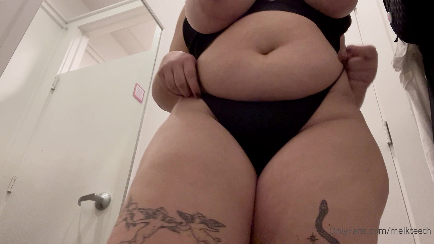 Young Lit bbw sucking cock_294430fb