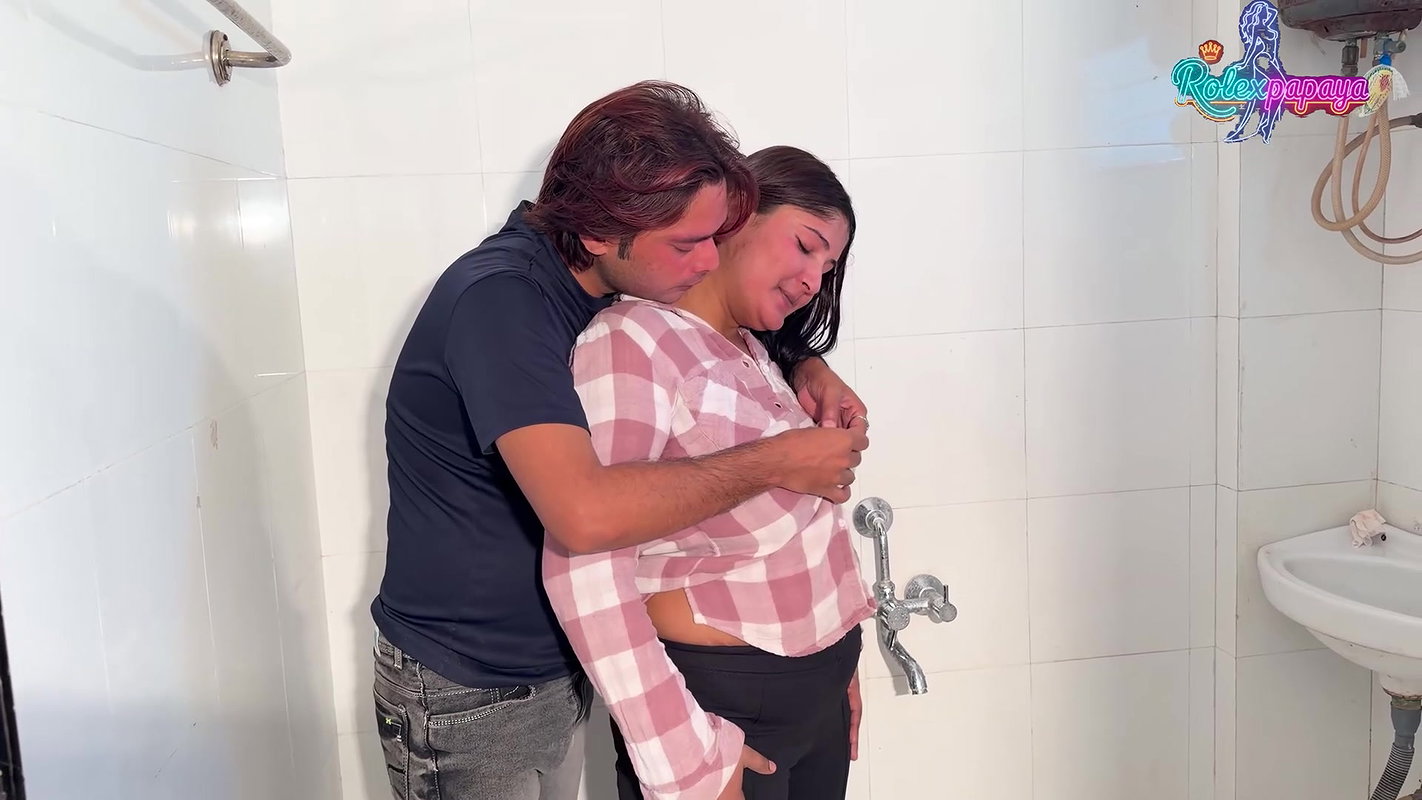 Khushi romances her husband