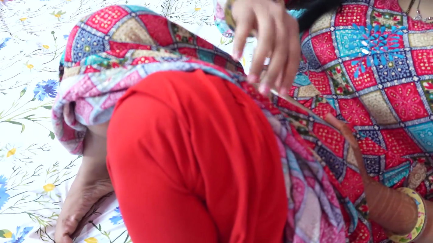 I Saw My Stepsister Showing Her Body to Her Boyfriend Over a Video Call